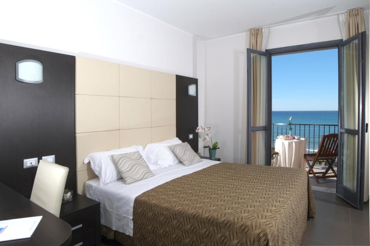 Villa Gioiosa Diano Marina Eksteriør bilde
